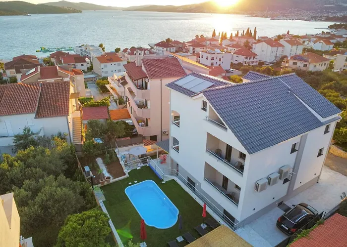 Neli * Trogir