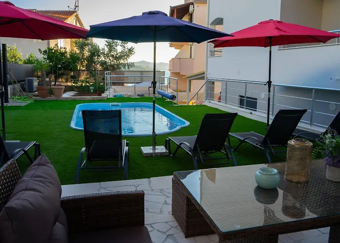 Apartment Neli *